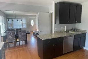 801 S Fairfield Ave, Elmhurst, IL 60126 - Photo 5