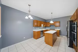 5451 McDonough Rd, Hoffman Estates, IL 60192 - Photo 13
