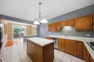 5451 McDonough Rd, Hoffman Estates, IL 60192 - Photo 17
