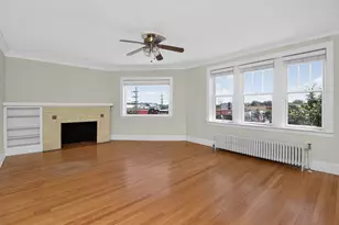 438 N Main St, Glen Ellyn, IL 60137 - Photo 3