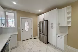 2234 Gunderson Ave, Berwyn, IL 60402 - Photo 9