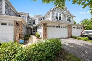 422 Acushnet St, Elgin, IL 60124 - Photo 1