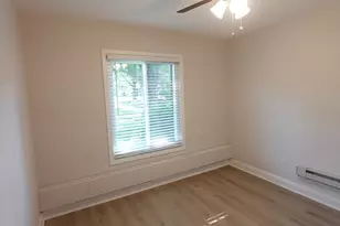 566 Somerset Ln, Crystal Lake, IL 60014 - Photo 17