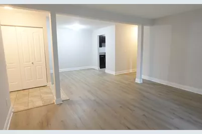 566 Somerset Lane #2, Crystal Lake, IL 60014 - Photo 9