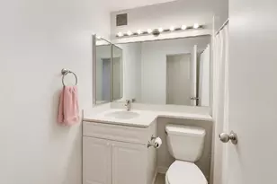 3660 N Lake Shore Dr, Chicago, IL 60613 - Photo 11