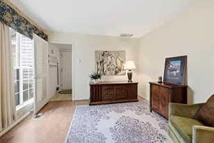 1537 Stevens Dr, Schaumburg, IL 60173 - Photo 3