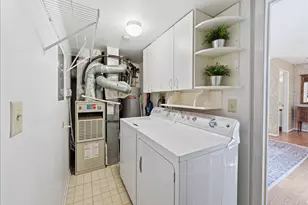 1537 Stevens Dr, Schaumburg, IL 60173 - Photo 23
