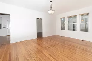 6445 N Greenview Ave, Chicago, IL 60626 - Photo 5