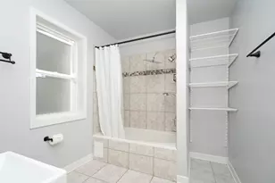 6445 N Greenview Ave, Chicago, IL 60626 - Photo 11