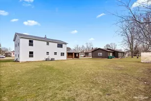 1643 Park Ave, Sycamore, IL 60178 - Photo 17