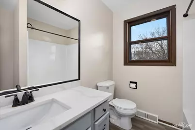 1643 Park Avenue, Sycamore, IL 60178 - Photo 11