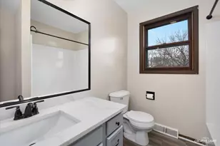 1643 Park Ave, Sycamore, IL 60178 - Photo 11