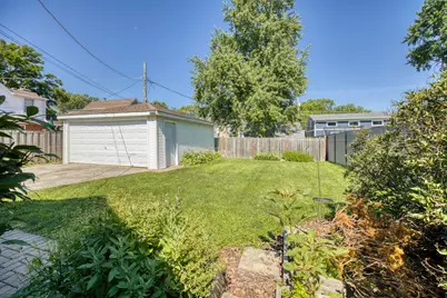 5810 N East Circle Avenue, Chicago, IL 60631 - Photo 23