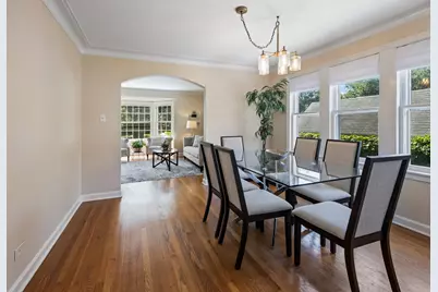 5810 N East Circle Avenue, Chicago, IL 60631 - Photo 5