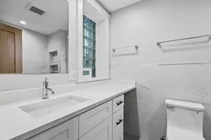 959 E 61st St, Chicago, IL 60637 - Photo 11
