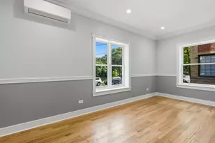 959 E 61st St, Chicago, IL 60637 - Photo 3