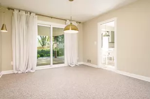 2015 Glenview Rd, Rockford, IL 61107 - Photo 9