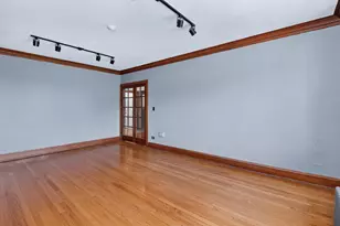 438 N Main St, Glen Ellyn, IL 60137 - Photo 5