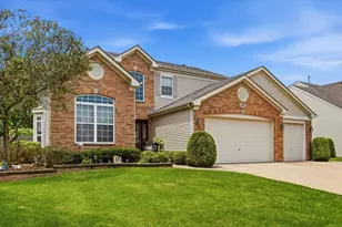 387 S Palmer Dr, Bolingbrook, IL 60490 - Photo 1