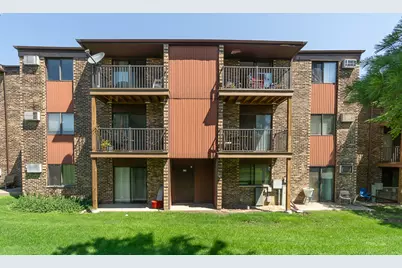 178 Dunteman Drive #302, Glendale Heights, IL 60139 - Photo 3