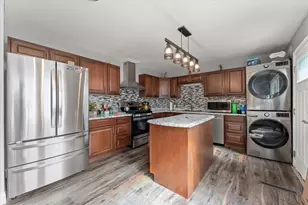 1416 Scottsdale Dr, Champaign, IL 61821 - Photo 9