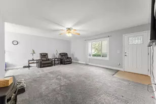 1416 Scottsdale Dr, Champaign, IL 61821 - Photo 5