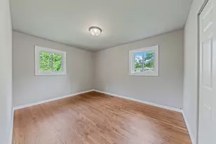 303 Springfield St, Park Forest, IL 60466 - Photo 9