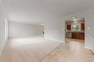 303 Springfield St, Park Forest, IL 60466 - Photo 5
