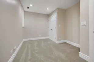924 N Oakley Blvd, Chicago, IL 60622 - Photo 11