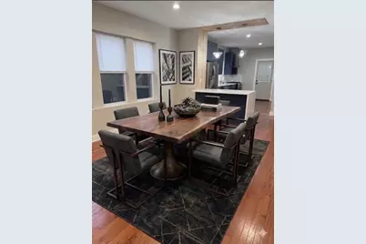 8015 S Paxton Avenue, Chicago, IL 60617 - Photo 9