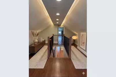 8015 S Paxton Avenue, Chicago, IL 60617 - Photo 19