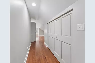 8015 S Paxton Avenue, Chicago, IL 60617 - Photo 21
