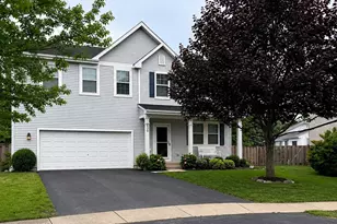 830 Valley Stream Dr, Pingree Grove, IL 60140 - Photo 1