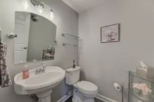 1119 W White Oak St, Arlington Heights, IL 60005 - Photo 27