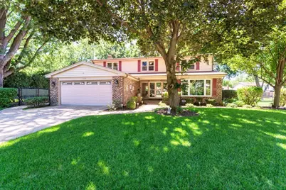 1119 W White Oak Street, Arlington Heights, IL 60005 - Photo 1