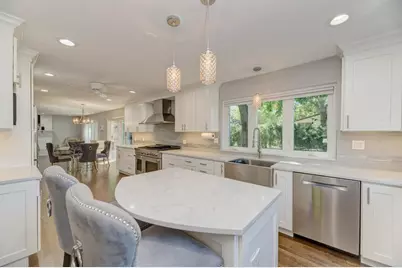 1119 W White Oak Street, Arlington Heights, IL 60005 - Photo 15