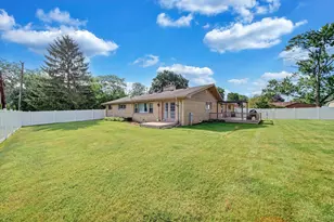 116 E Brittany Dr, Arlington Heights, IL 60004 - Photo 37