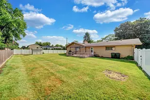 116 E Brittany Dr, Arlington Heights, IL 60004 - Photo 35