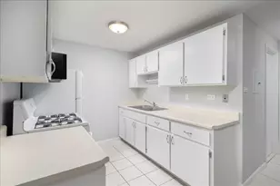 5740 East Ave, Countryside, IL 60525 - Photo 9