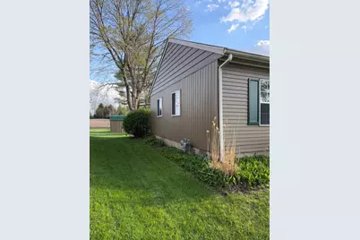 1129 E Main Street, Granville, IL 61326 - Photo 7
