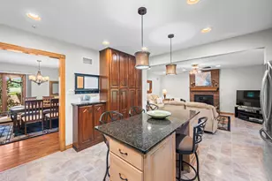 907 N Quentin Rd, Palatine, IL 60067 - Photo 9