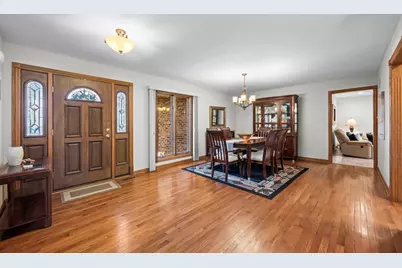 907 N Quentin Road, Palatine, IL 60067 - Photo 3