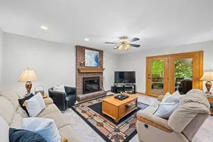 907 N Quentin Rd, Palatine, IL 60067 - Photo 11