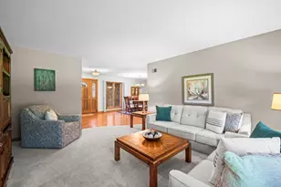 907 N Quentin Rd, Palatine, IL 60067 - Photo 5