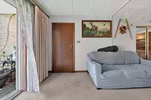 9504 S 86th Ave, Hickory Hills, IL 60457 - Photo 9