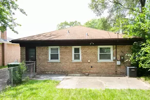 8837 S Talman Ave, Evergreen Park, IL 60805 - Photo 17