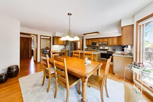 1204 Kristin Dr, Libertyville, IL 60048 - Photo 13