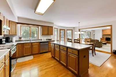1204 Kristin Drive, Libertyville, IL 60048 - Photo 11