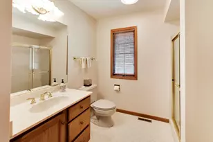 1204 Kristin Dr, Libertyville, IL 60048 - Photo 17