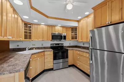 722 Shepard Court #-, Gurnee, IL 60031 - Photo 5